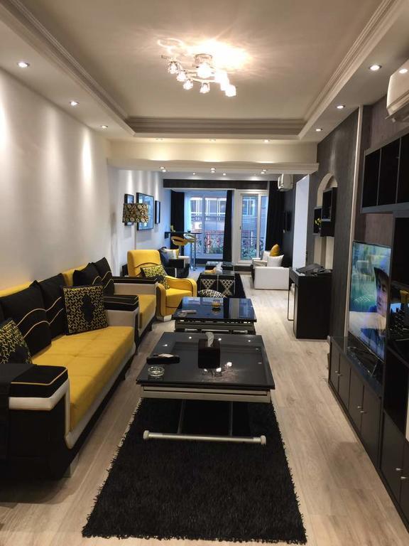 Luxury Mohandeseen Apartment Cairo Exterior photo